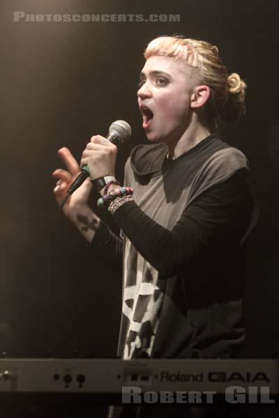 GRIMES - 2012-05-16 - PARIS - La Fleche d'Or - 